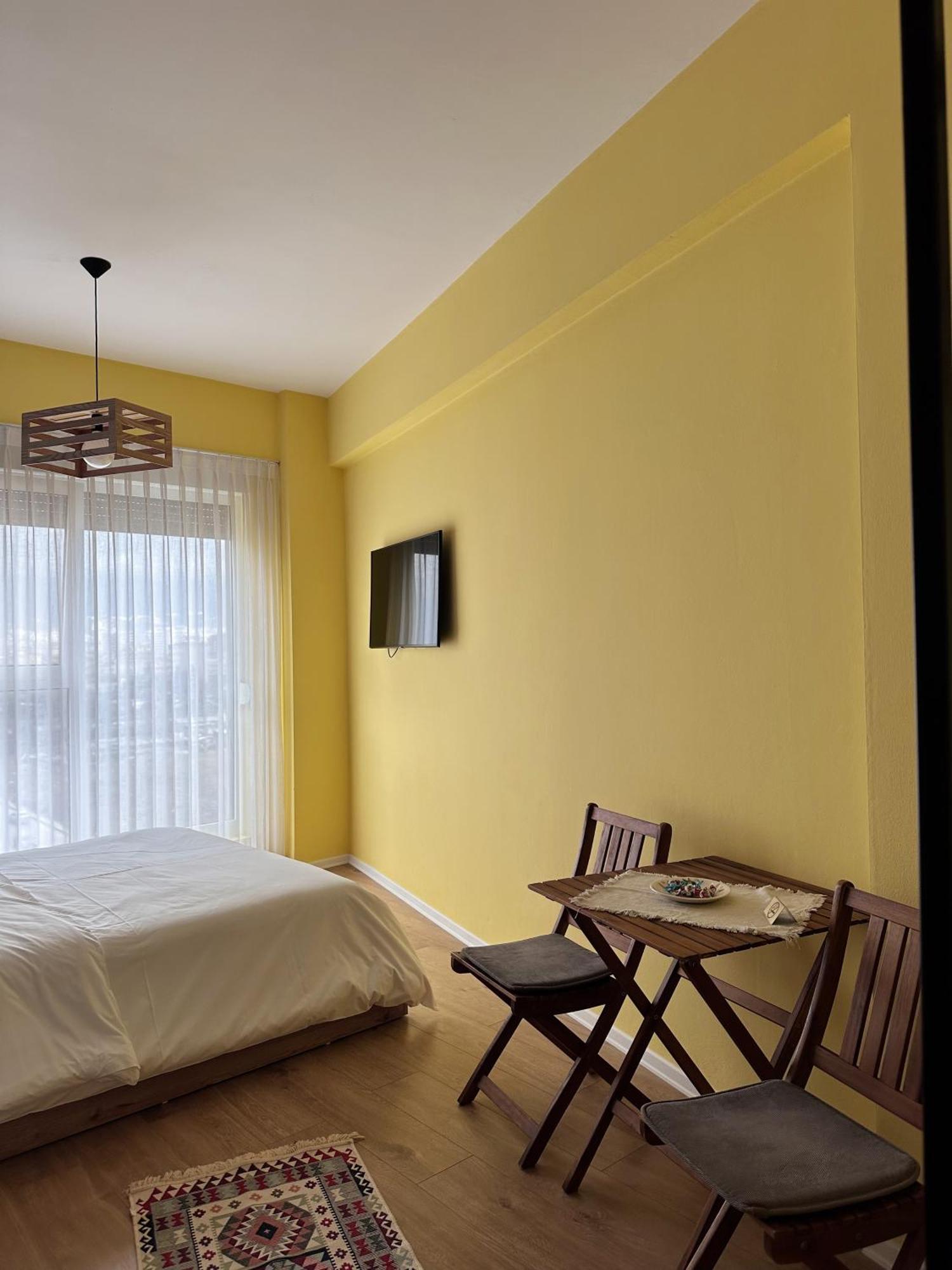 107 Dreams Bed & Breakfast Tiranë Ngoại thất bức ảnh